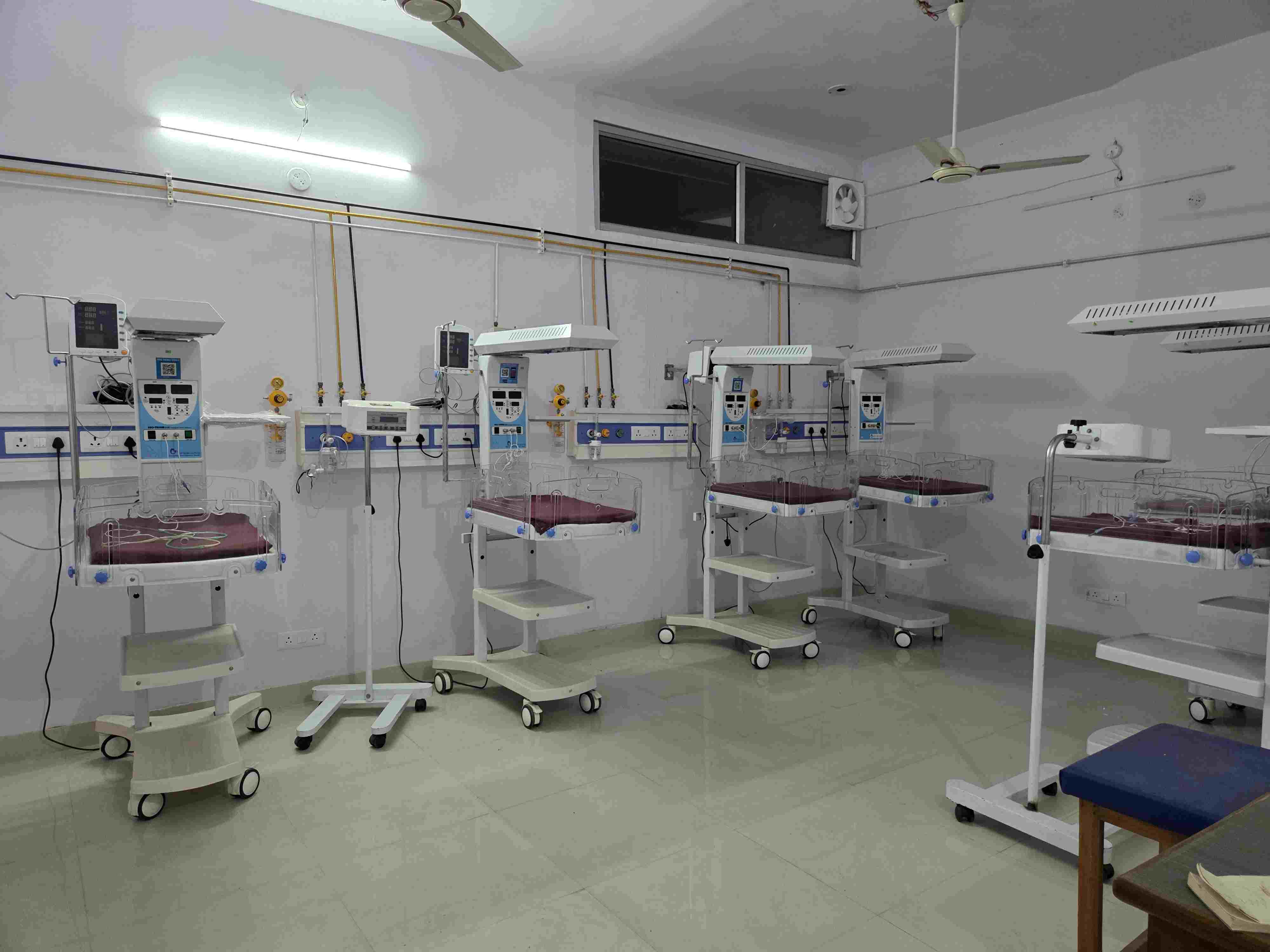 ICU NICU hospital care unit